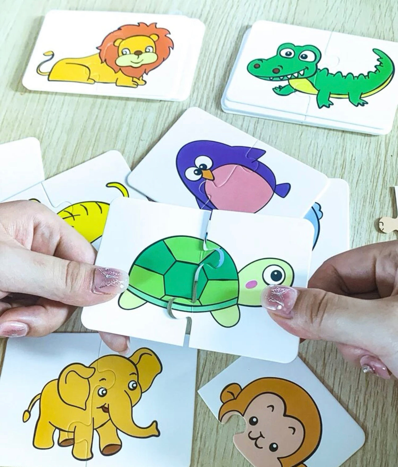 Rompecabezas con gráfico de dibujos animados de 32 piezas